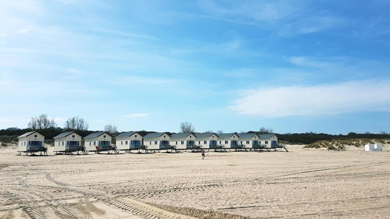 Strandbungalows Vrouwenpolder Exterior photo